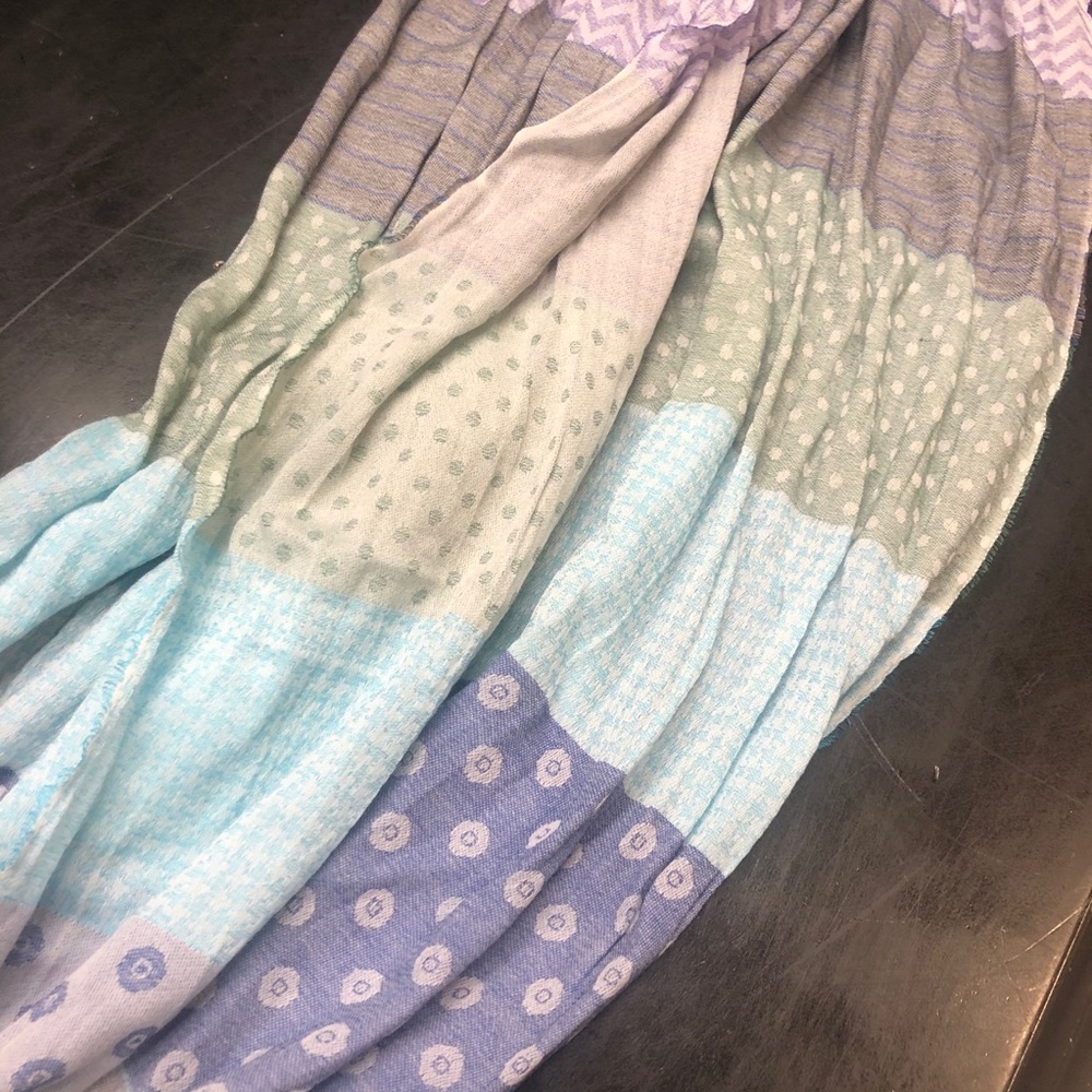 Multi Color Scarf - Picture 2 of 2